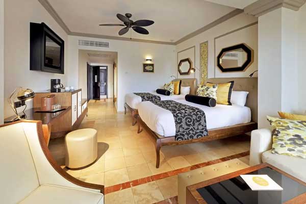 Junior Suite Garden View at Grand Palladium Lady Hamilton Resort & Spa